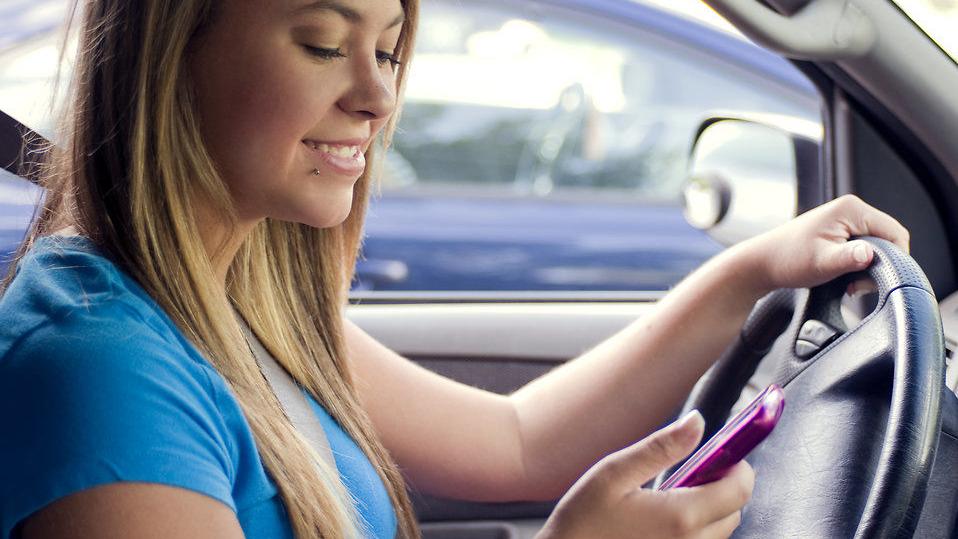 Four facts about texting and driving in Missouri